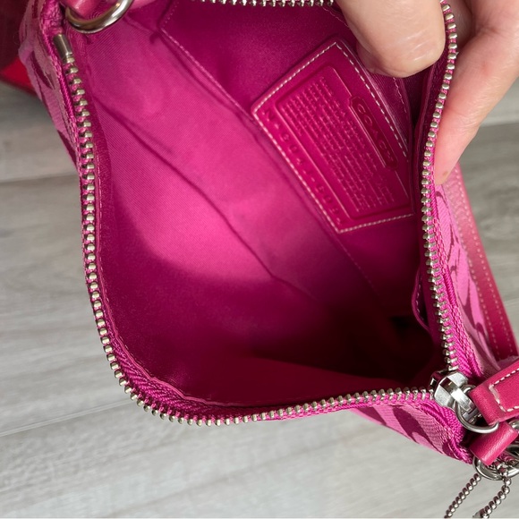 Coach demi in hot pink - Picture 10 of 12